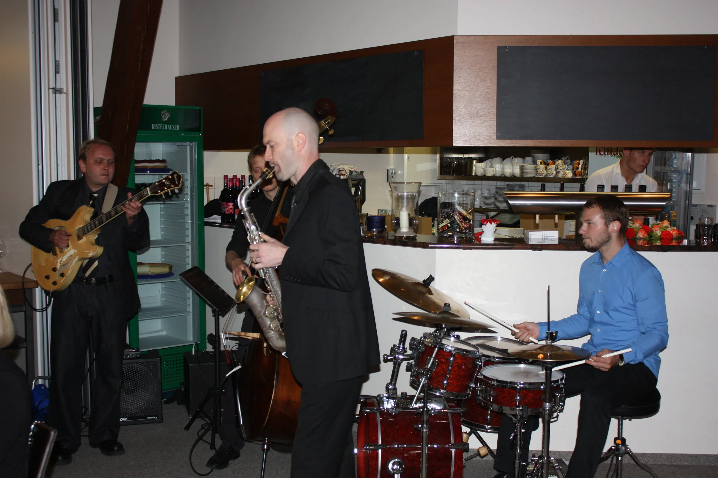 Jazzband beim Abendessen im Clubhaus.